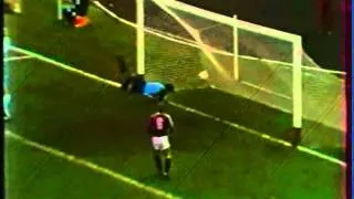 1983 (October 19) Widzew Lodz (Poland) 1-Sparta Prague (Czechoslovakia) 0 (UEFA Cup).mpg