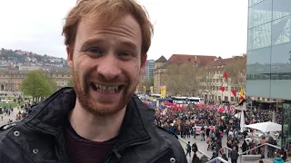 Mieten-Demo in Stuttgart "Druck im Kessel" auf dem Stuttgarter Schlossplatz