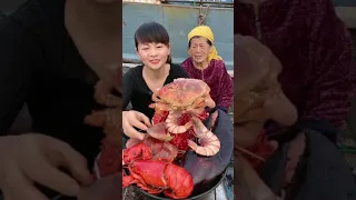 Chinese Mukbang ASMR, Eating Seafood (Octopus, Scallop, Giant Lobster Tail, King Crab)#62
