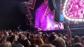 Robbie Williams - Something stupid with his wife / Prague 2017