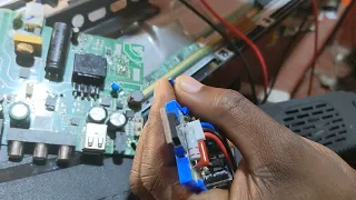 jinsi ya kutengeneza flat zilizo kufa power supply. how to repair flat tv power supply