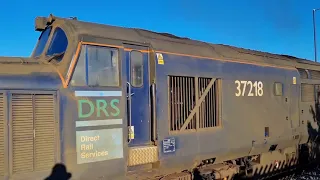 Trains at a freezing cold Baltic Hatfield & Stainforth Station 17/1/23.