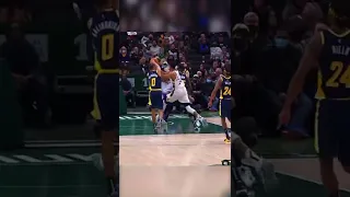 Giannis has 4 Go to Moves That are Unguardable‼️