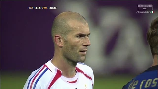 Fabio Caressa commenta in romano la testata di Zidane a Materazzi, nei Mondiali del 2006