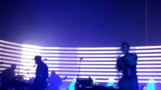 Massive attack - Risingson live @ Terminal 5 New York 5/11/2010