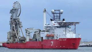 Shipspotting - Strong wind and Rough sea compilation #225