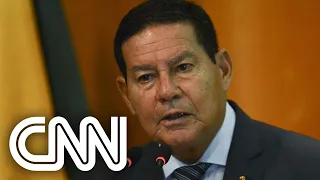 Mourão não participa de exibição de comboio militar na Esplanada dos Ministérios | LIVE CNN
