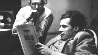 Glenn Gould - Bach Little Prelude BWV 938 in E minor