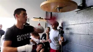 Bivol open training  in LA: pads, shadow boxing + speed bag #boxing  @worldofbox