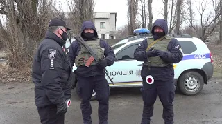 28.01.2021_Правоохоронці зі складу ООС провели профілактичне відпрацювання смт Новоайдар