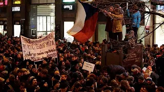 "Не допустим коммунистов к власти!"