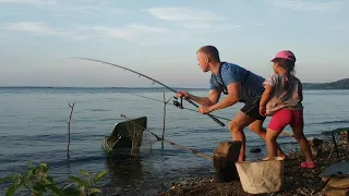 Рыбалка на Волге с дочкой!!! ЮНАЯ РЫБАЧКА!!! Чебоксарское водохранилище.