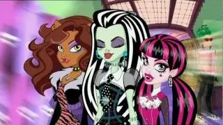 Monster High 2 PL - „Nowy upiór w szkole": odcinek 1. "Poniedziałek"