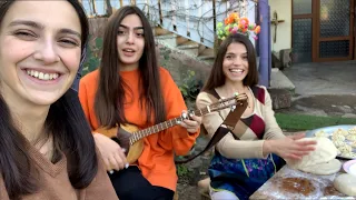 Trio Mandili - Shromis simghera (Work song)