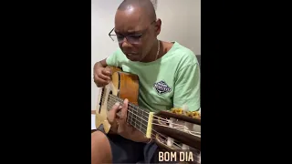 Thacio e seu violão