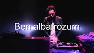 AronChupa - Im an Albatraoz(Türkçe Çeviri)
