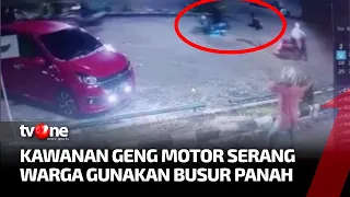 Ngeri! Aksi Geng Motor Serang Warga Terekam CCTV | Kabar Pagi tvOne