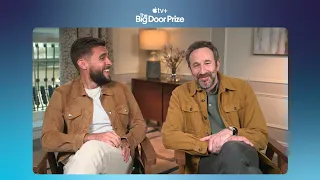 Josh Segarra y Chris O'Dowd - Entrevista - "The Big Door Prize" Temporada 2