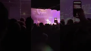 Jacob Collier CONDUCTS the audience in NYC spontaneously