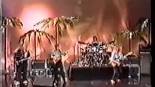 The VeNtuReS' Medley: "Pipeline & Diamond Head"  LIVE IN JAPAN!! (1990's)