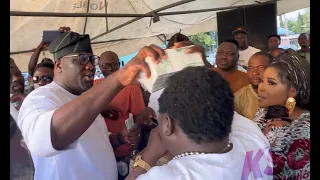 Watch as King Osupa dishes out Old school songs, as Osupa old-time fan rain Money on OBA ORIN