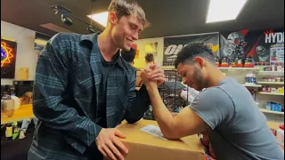 Arm wrestling David laid+some lifts