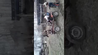 Рахманв Азизбек оз коллу менен мини трактор жасады маладес талантын оркундоп оссо берсин