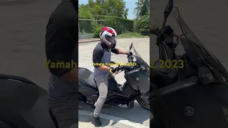 Yamaha Xmax 300 V2 2023 - Test Ride #yamahaxmax300  #xmax300 #xmax #V2 #mattegreen #scooter