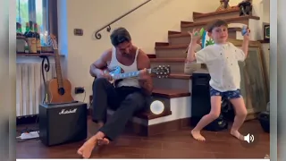 Michele Morrone playing guitar with his son | Michele Morrone son is dancing |