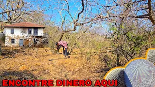 Encontramos MUCHO DINERO CERCAS De Una CASA antigua Fue IMPRESIONANTE...