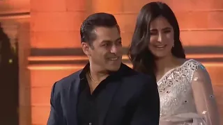 Salman Khan Funny Moment with Katrina Kaif on award show