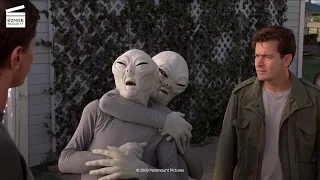 Scary Movie 3: Friendly Aliens (HD CLIP)