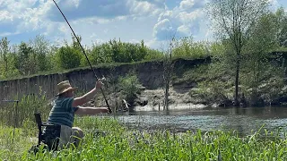 Фідер на р.Горинь. Рибалка на фідер в травні.