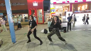 THURSDAY. BLACK MIST. ALINA & OLGA. FANTASTIC DUO PRESENTING FANTASTIC BUSKING. HONGDAE STREET.