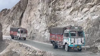 Zoji La pass, en route to Drass/Kargil from Sonmarg (NH1)