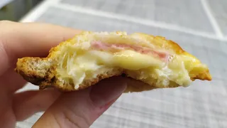 Горячие сендвичи в бутерброднице Redmond