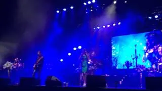 Lana del Rey performing "shades of cool" live debut