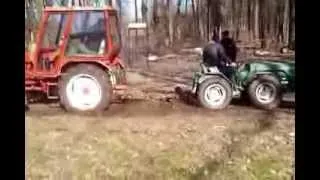 Ferrari 75 vs Vladimirec t25 (Владимирец Т-25А) tractor pulling