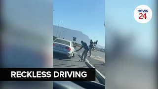 WATCH | Metro cops open fire at reckless Cape Town driver after he skipped a red robot