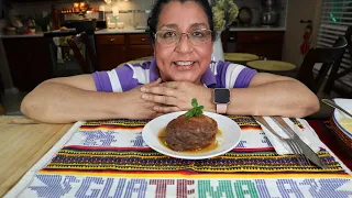 Molletes y Torrejas  Tradicional en la época de Semana Santa En Guatemala.