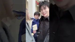 leye宝宝幼儿园上学第一天，潘爸一边哭一边在课室外面偷看！（中集2/3）潘爸乐爷vlog｜ baby leye & pan #dadlife #baby #babyboy #family