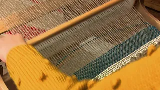 Rigid heddle loom, Changing colors in weaving