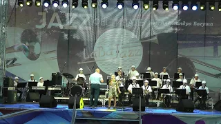 "LaBaJazz - 2019" Duke Ellington "It Don't Mean a Thing"поет Дарья Карапетян и  биг бэнд "Джем"