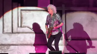 Queen + Adam Lambert - Fat Bottomed Girls (Tokyo Dome 2024-02-13)