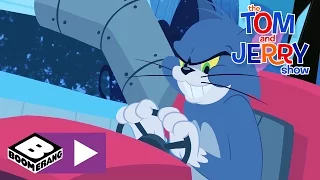 Tom & Jerry | Crazy Snowball Fight | Boomerang UK