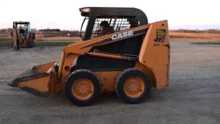 Case 410 Series 3 Skid Steer with Bucket