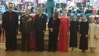 Выступление начальника Центрального дома Российской армии В. Мазуренко на кадетском бале
