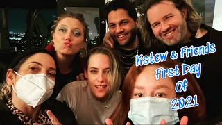 Kristen Stewart & Friends  First day of 2021 _ Kristen Stewart in 2021