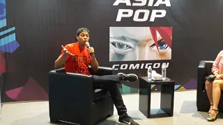 (2017) X meets Ray Fisher at Asia Pop Comicon (Cyborg-Justice League)