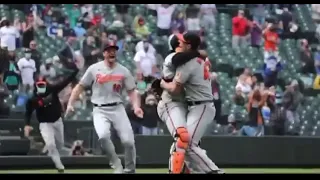 This angle of John means celebration after throwing no hitter is🔥